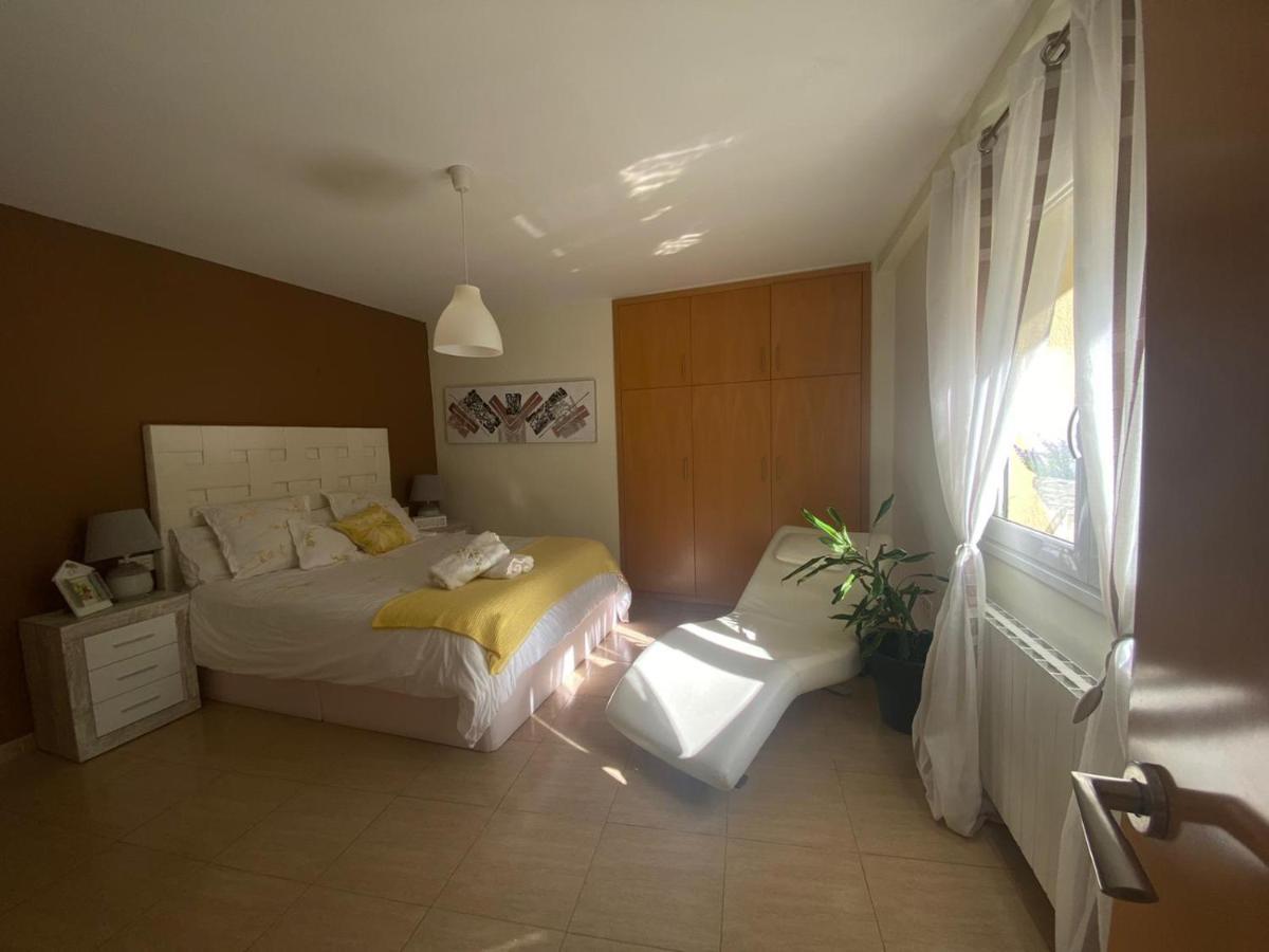 Habitacion Amplia Y Comoda Реус Экстерьер фото