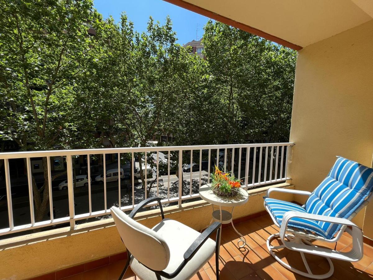 Habitacion Amplia Y Comoda Реус Экстерьер фото