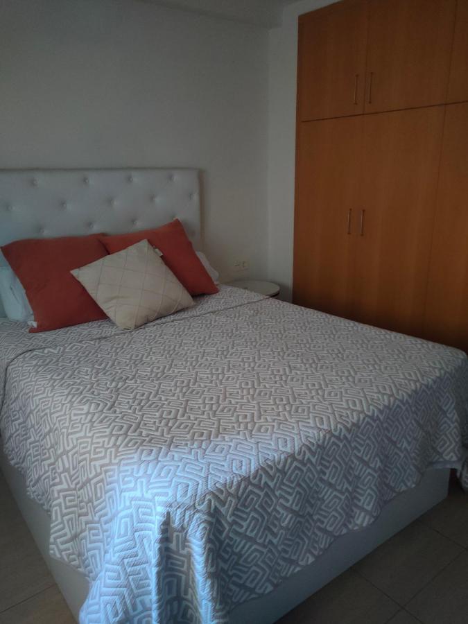 Habitacion Amplia Y Comoda Реус Экстерьер фото